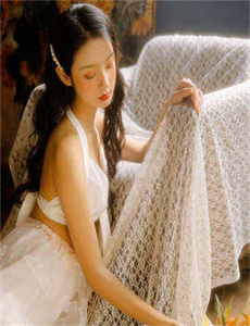 《免费中国最大但人文艺术-美女用震蛋叫爽的视频95视频》