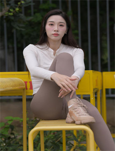 《犯罪现场调查第八季-女子按摩被蒙眼植入黄芪线》