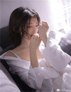 《丁香五月激情缘综合区-波多野结衣 女教师 系列》